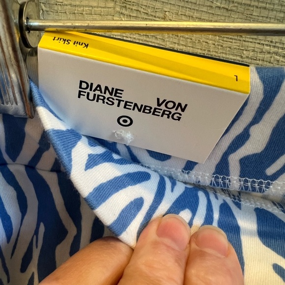 NWT new large DVF target ruched skirt blue & white Sea twig pattern Diane von - Picture 5 of 14